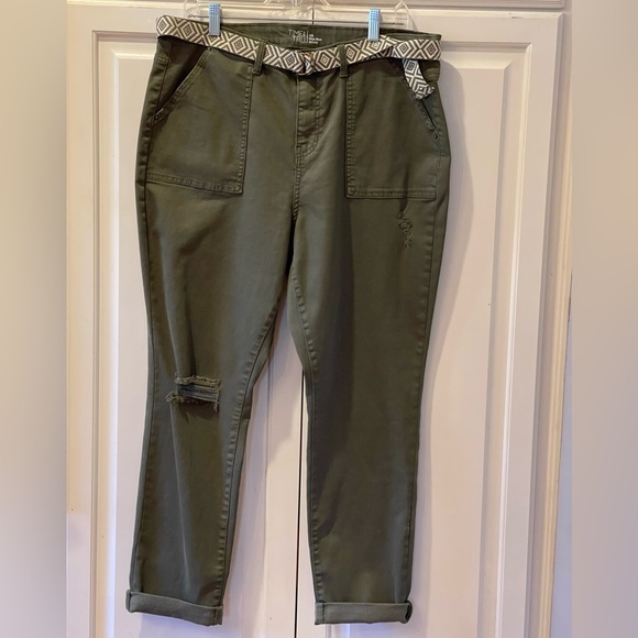 Time and Tru Pants - Time and Tru NWOT Size 18 High Rise Skinny Belted Pants